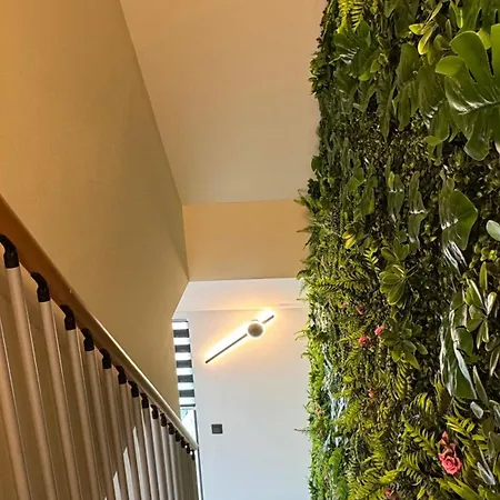 Vip With Sea View Apartmán